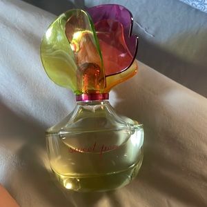 Sweet pea bath and body works perfume